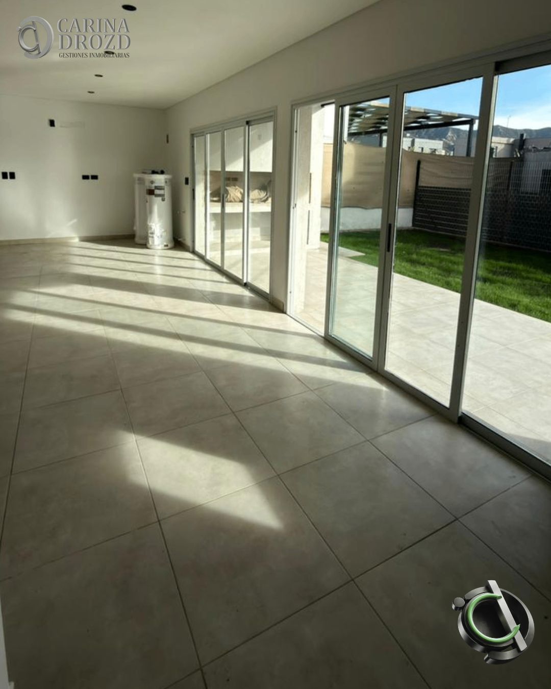 Casa en venta c/ cochera en El Challao - foto 4