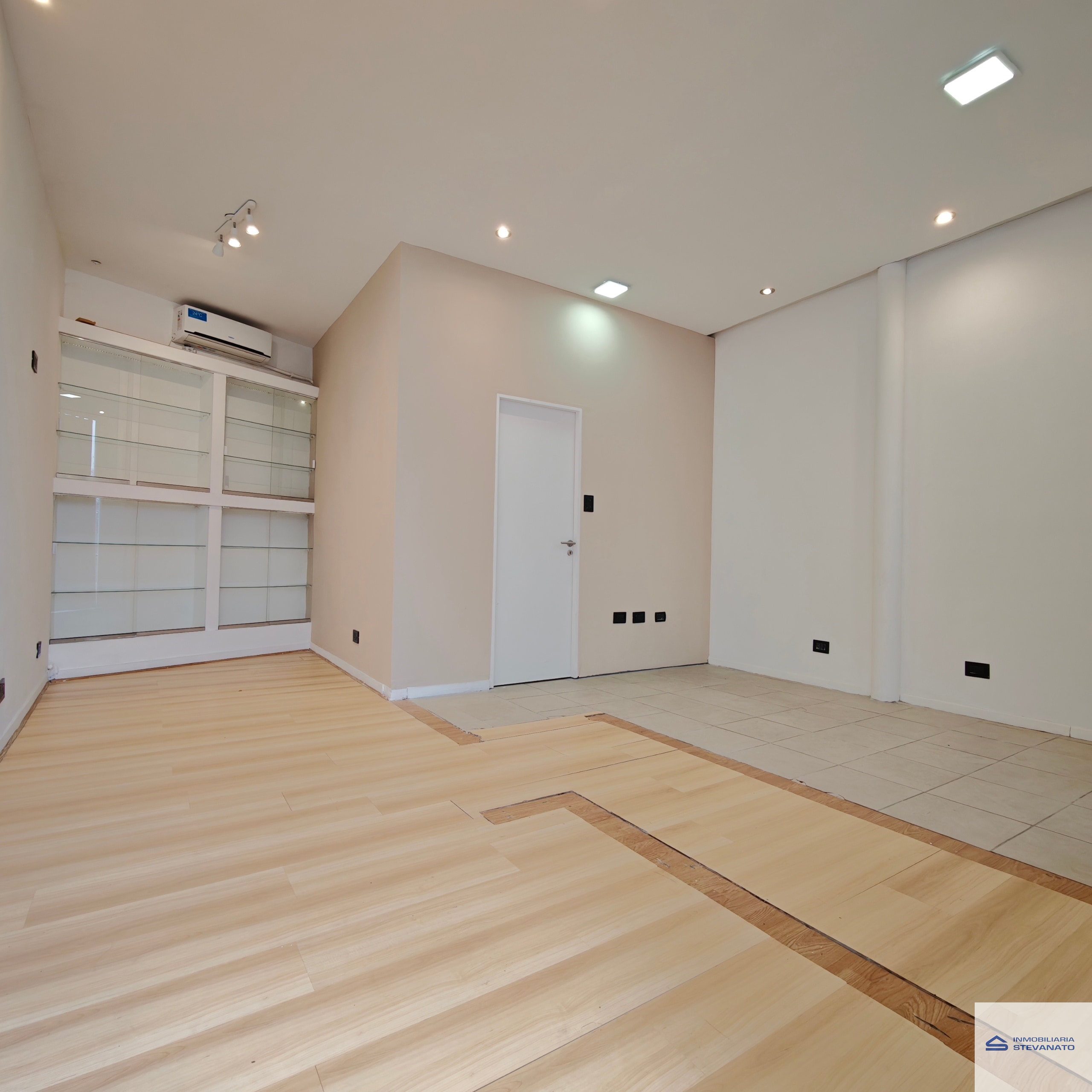 Local comercial en venta ubicado en Chacras de Coria - foto 1