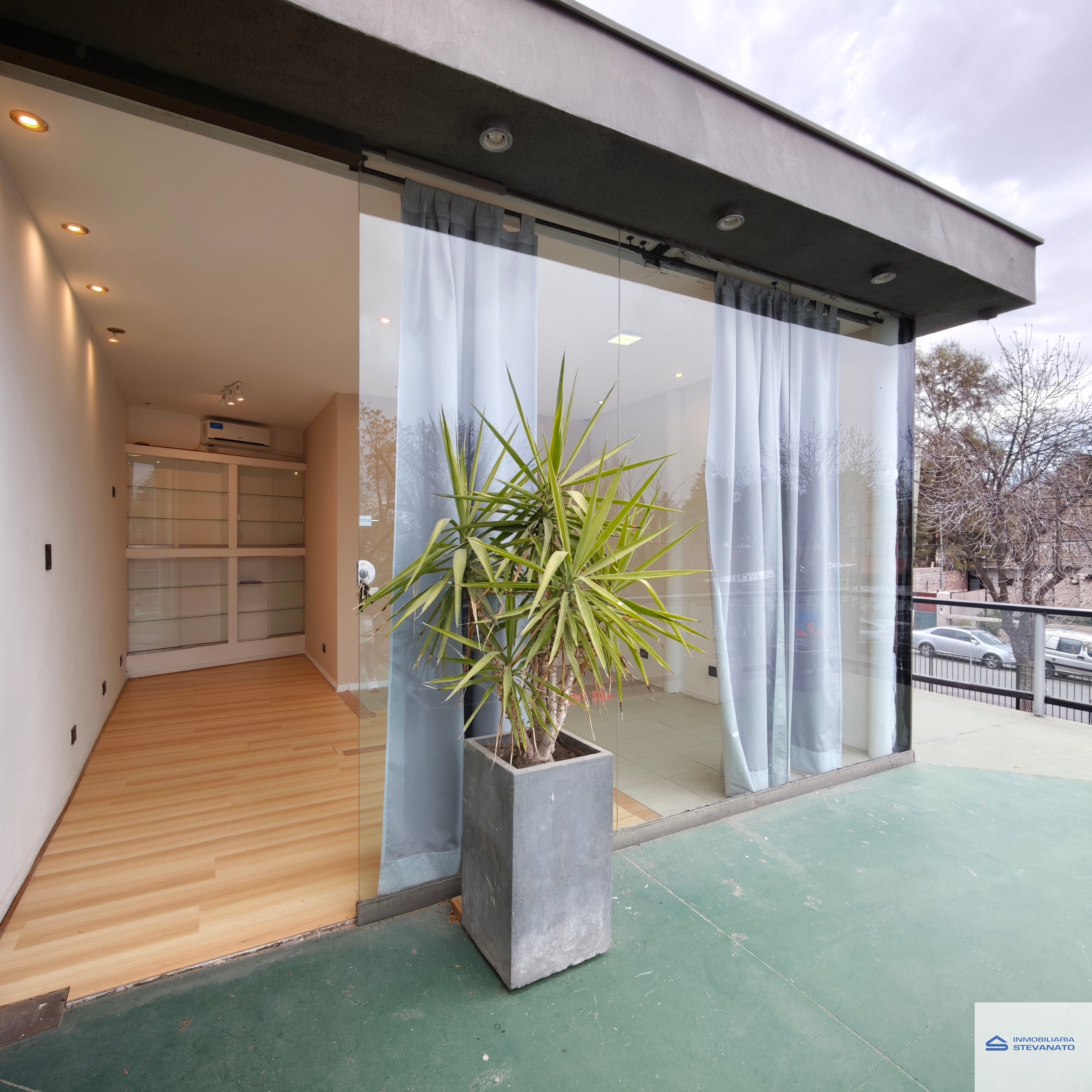 Local comercial en venta ubicado en Chacras de Coria - foto 3