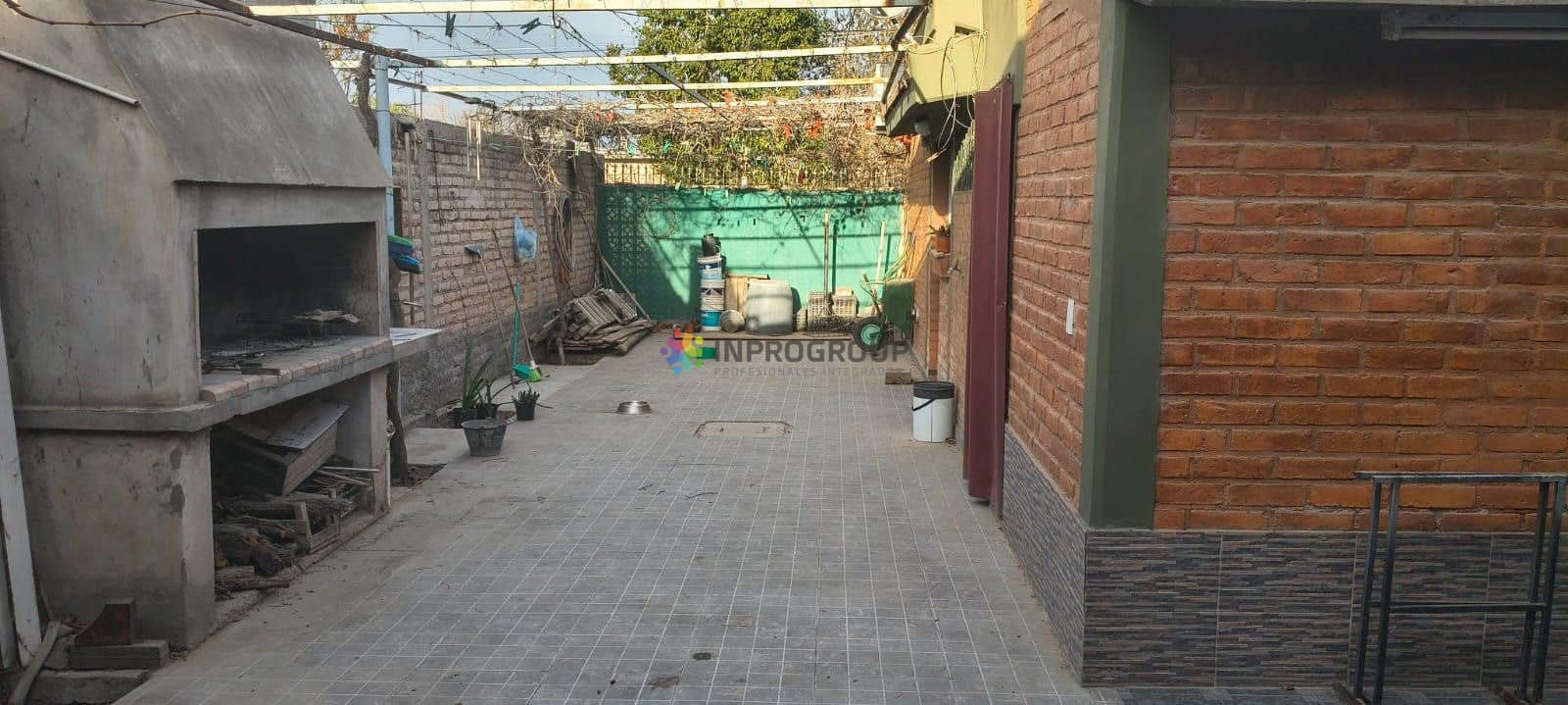 Casa en venta c/ cochera en San Martín - foto 5