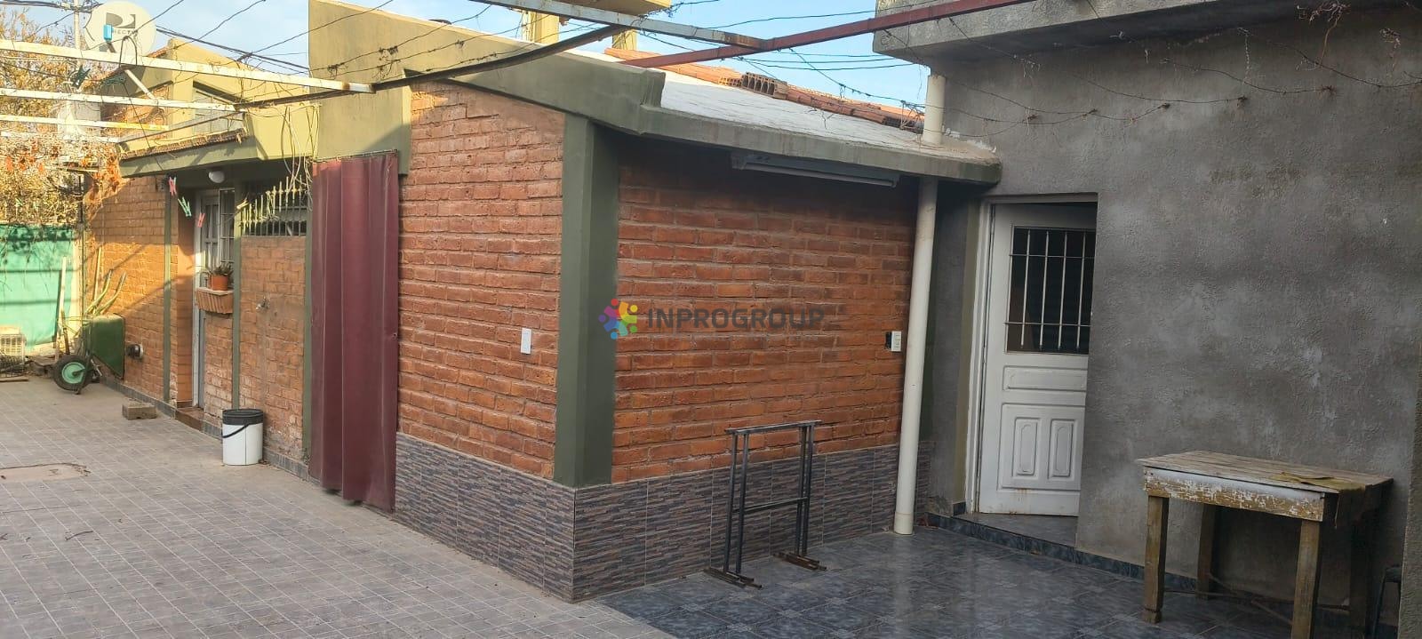 Casa en venta c/ cochera en San Martín - foto 4