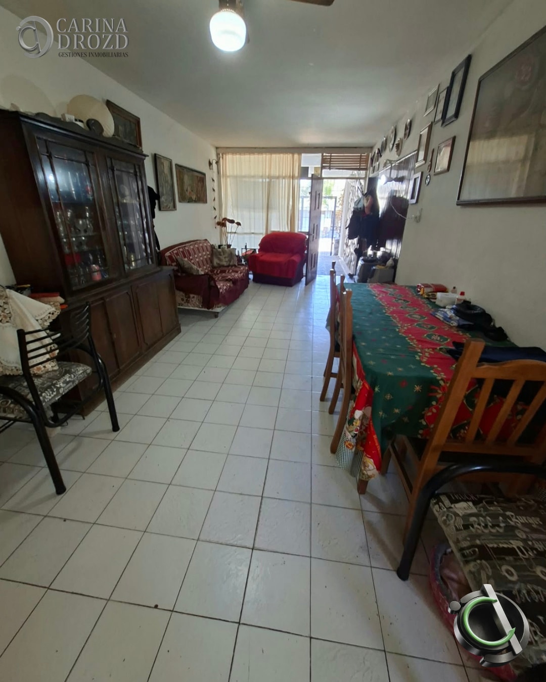 Casa en venta c/ cochera en Villa Hipódromo - foto 3