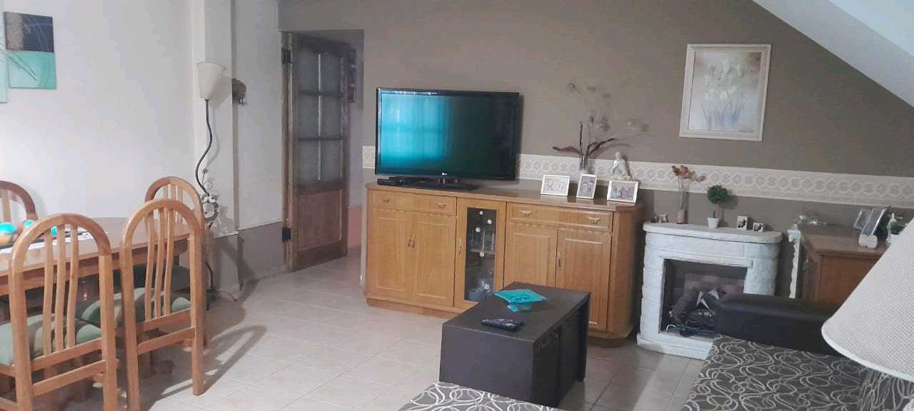 VENTA DE CASA CONFORTABLE CON QUINCHO Y PILETA, RIVADAVIA (CENTRO) - foto 4