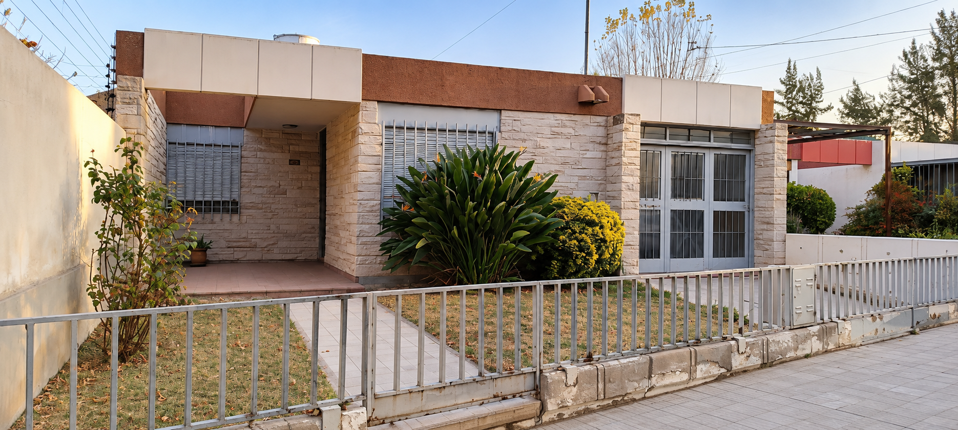 Casa + Segunda Vivienda | 6 Dorm. | Amplio Jardín | Godoy Cruz