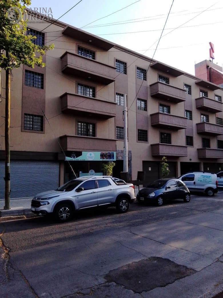 Departamento en venta c/ cochera en Godoy Cruz - foto 2