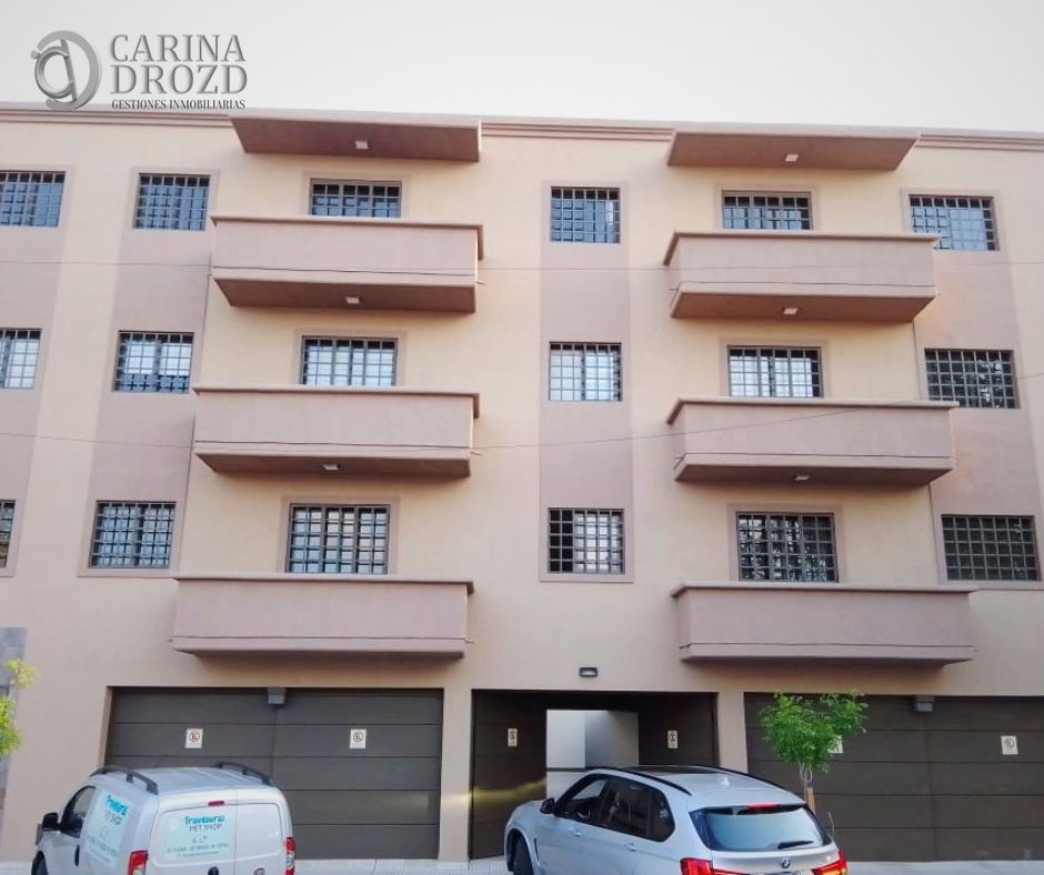 Departamento en venta c/ cochera en Godoy Cruz - foto 1
