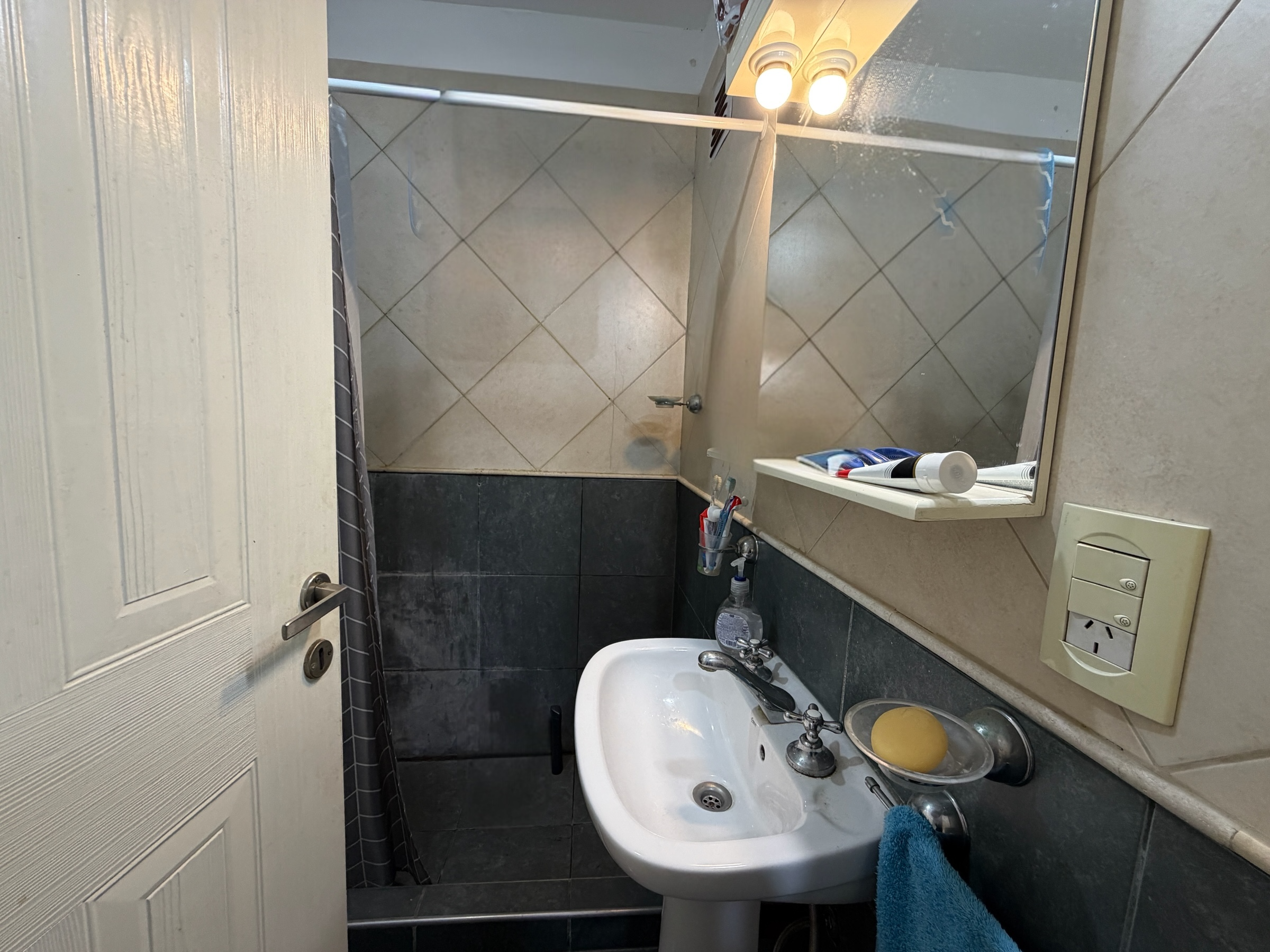 Venta departamento 3 ambientes en Godoy Cruz - foto 5