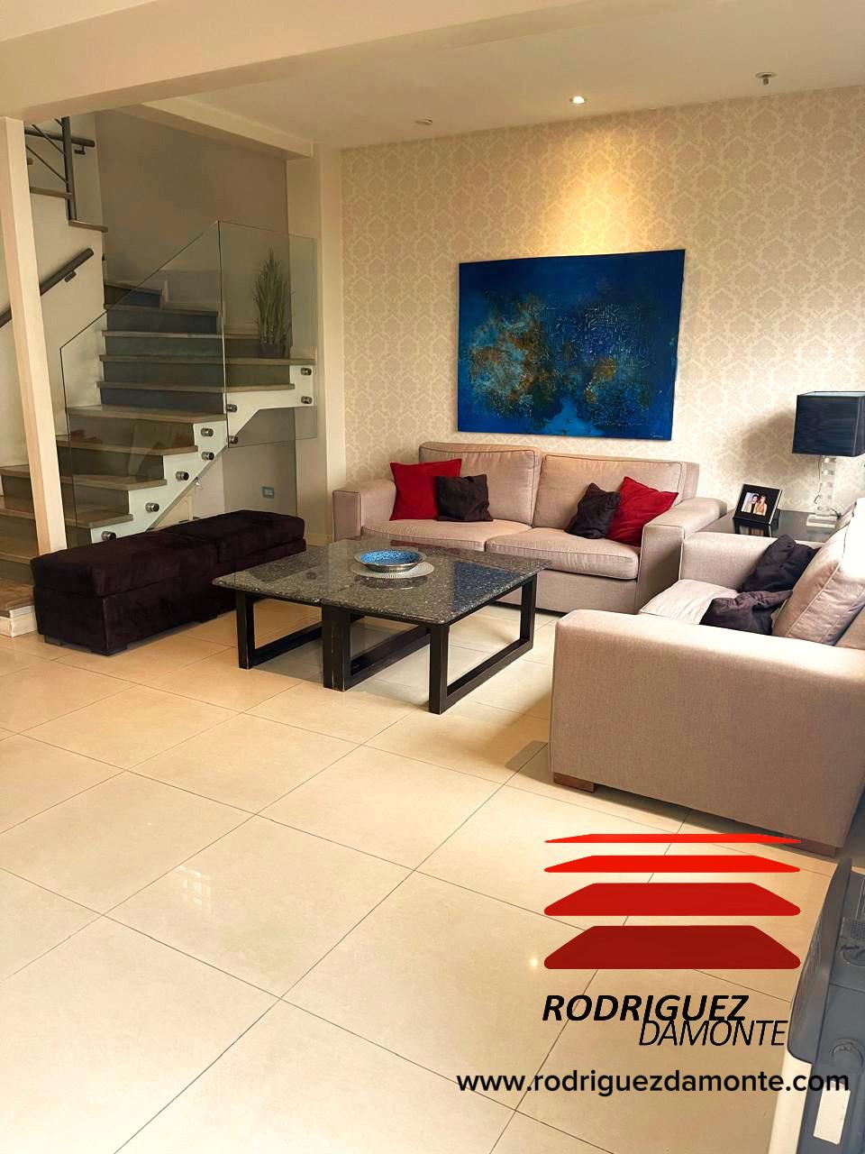 Venta Casa Premium en Alto Dorrego 3 Plantas y 3 Suites - foto 2