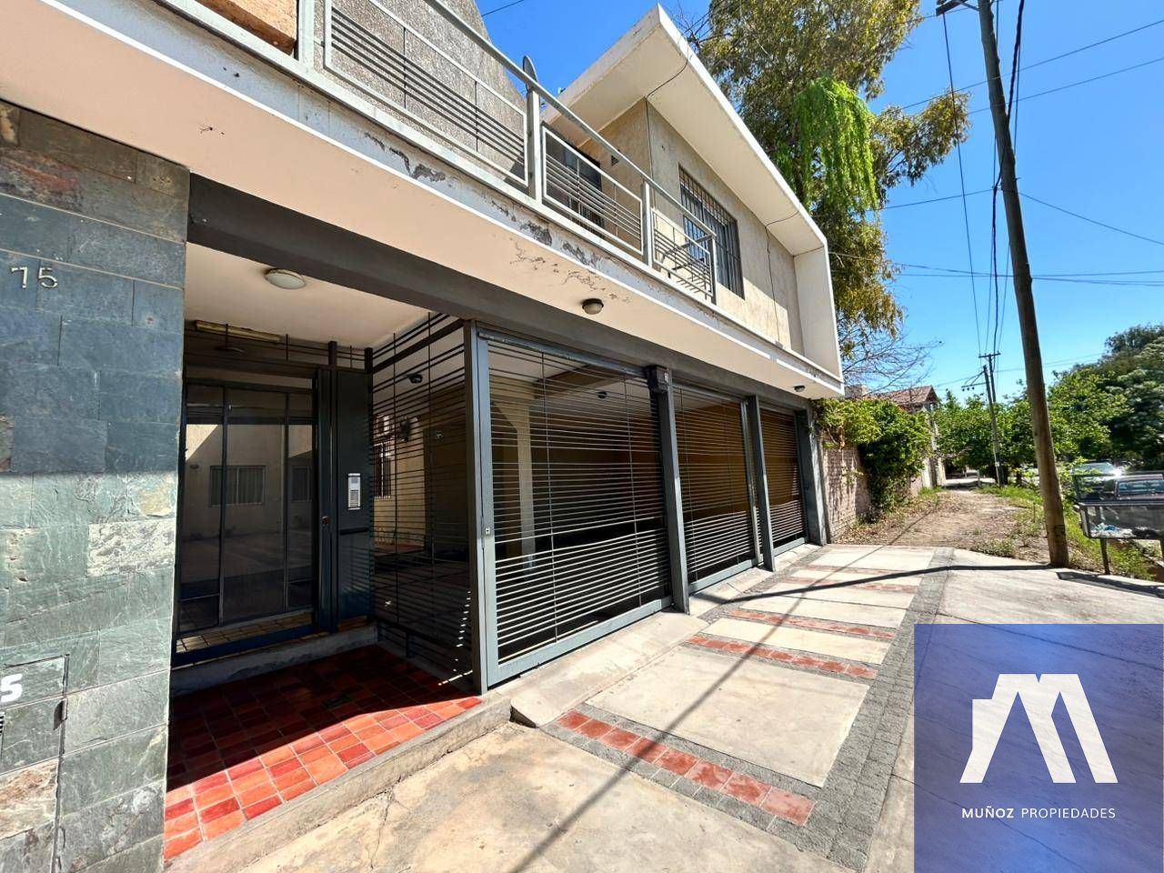 Departamento en venta c/ cochera en Las Cañas - foto 1