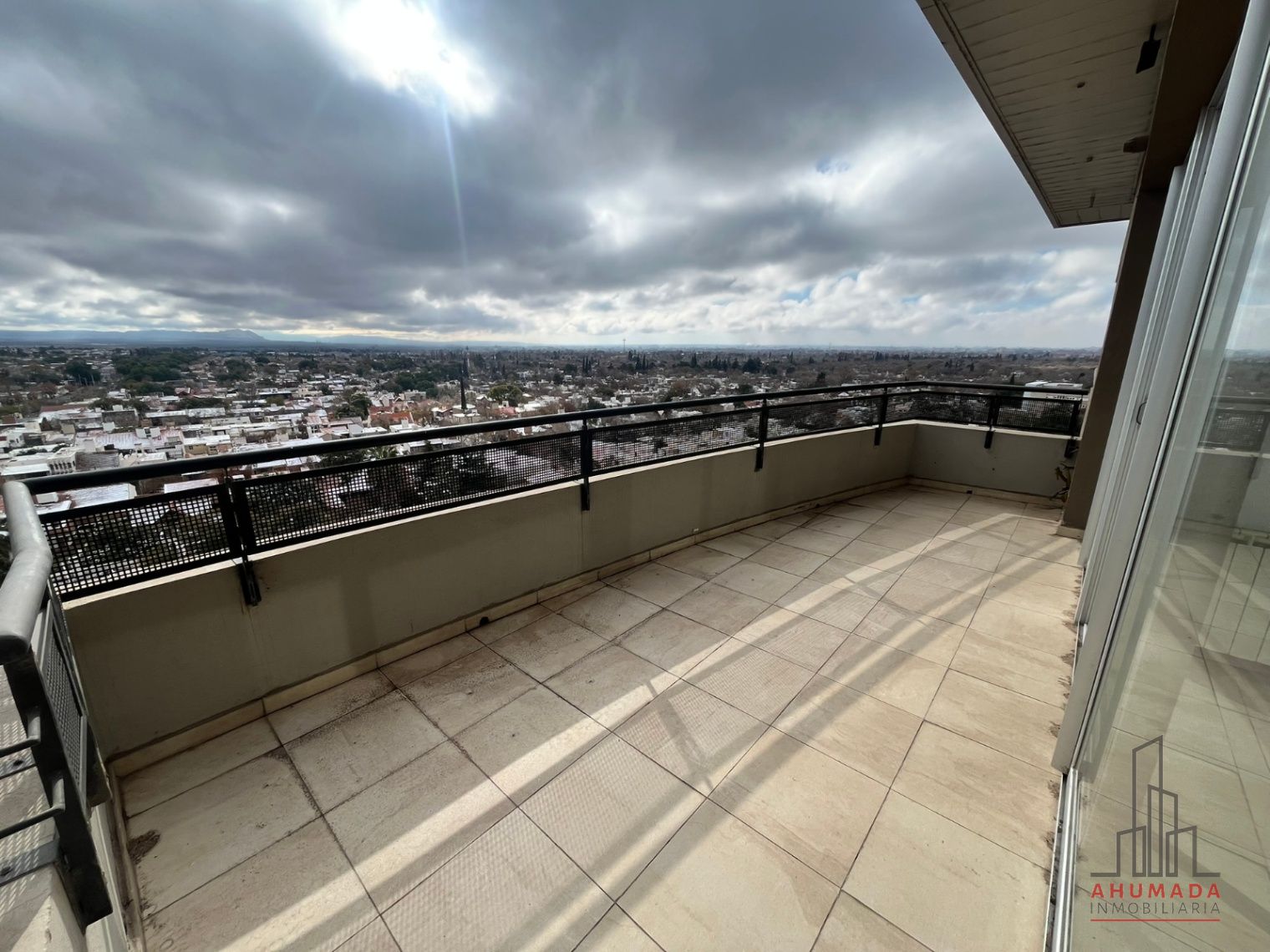 Departamento en venta de 2 dormitorios en Torres Karakorum - Sexta sección - foto 4