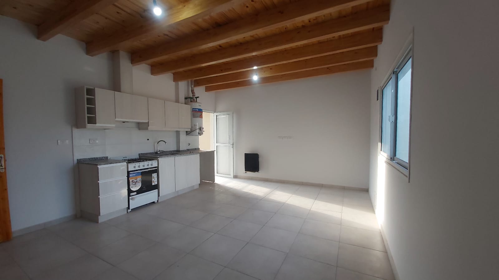 VENDO· DEPTO PRIMER PISO · 2 DORM · GUAYMALLEN · R. VENETO · - foto 5