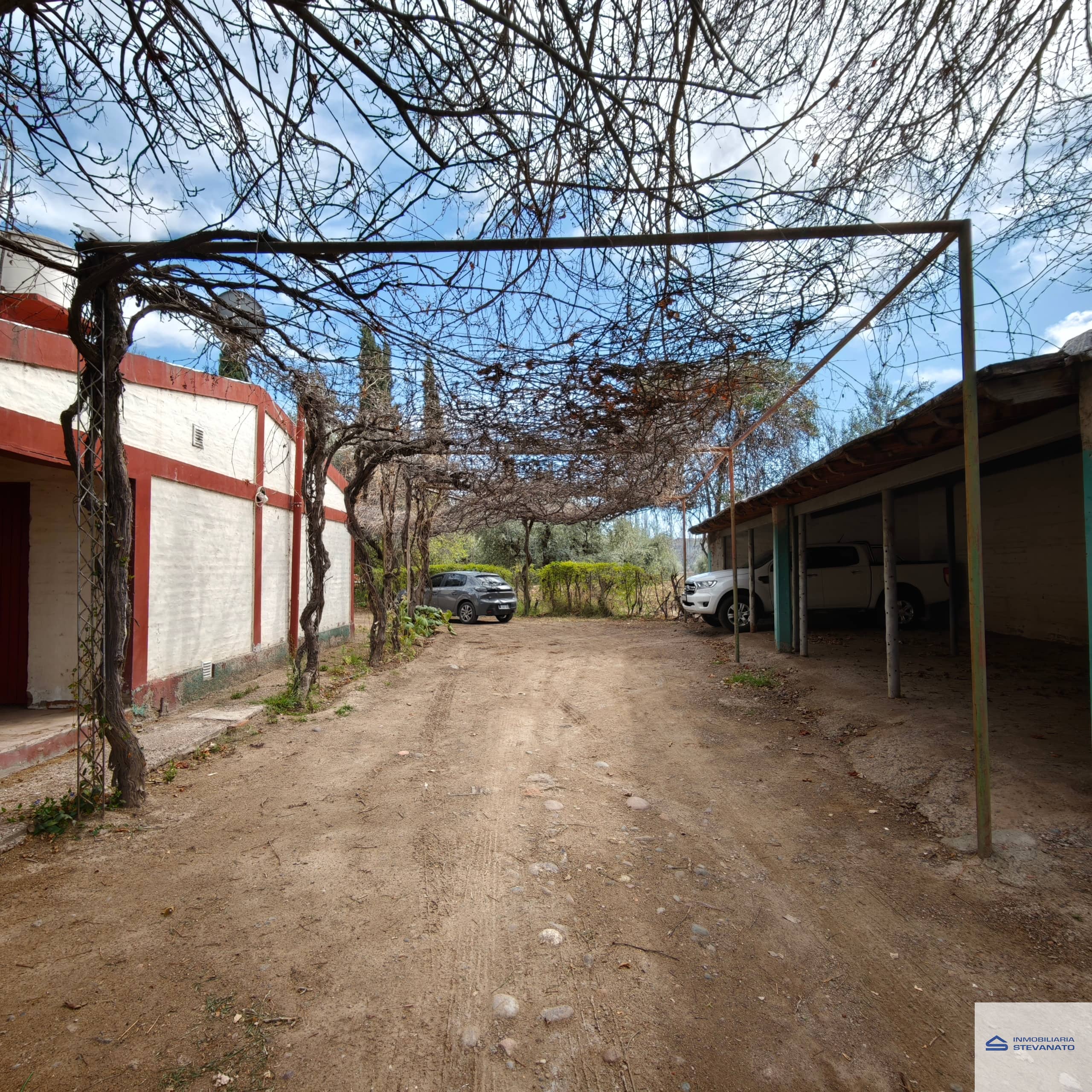Casa en venta de 3 dormitorios c/ cochera en Lunlunta - foto 3