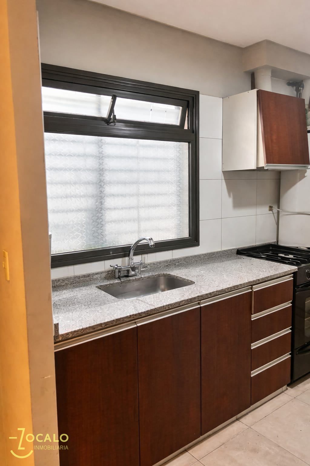 Departamento en venta c/ cochera en Godoy Cruz - foto 3