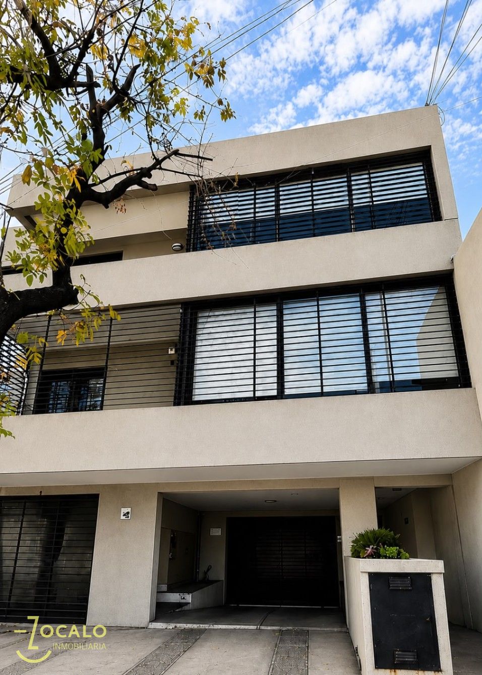 Departamento en venta c/ cochera en Godoy Cruz - foto 1