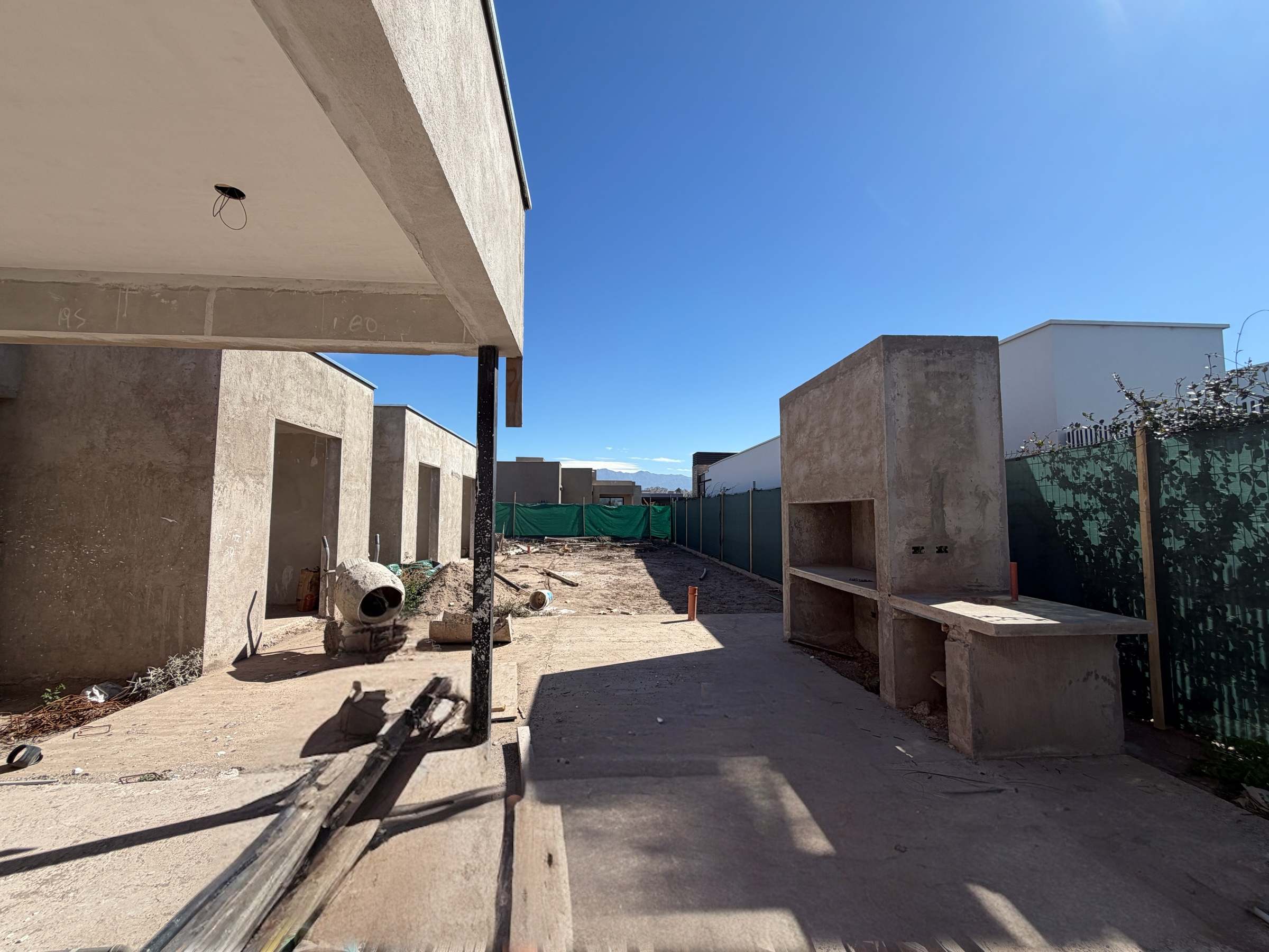 Venta casa en obra gruesa en lujan de cuyo con amenities - foto 5