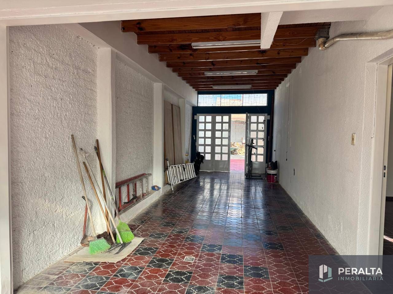 Casa en venta c/ cochera en Godoy Cruz - foto 2