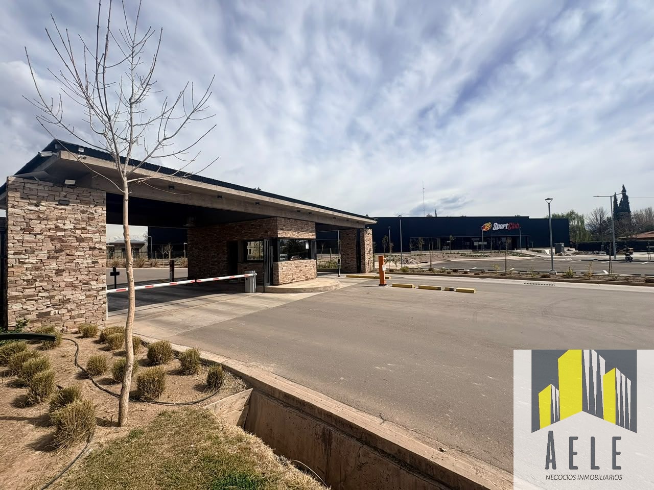LOTE EN TERRAZAS PARK VISTALBA -549 MTS - MENDOZA - foto 2