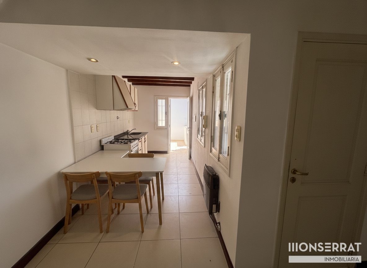 Apto crédito. Dpto. en venta, 1 dorm, patio, cochera, lavandería, en Godoy Cruz - foto 2