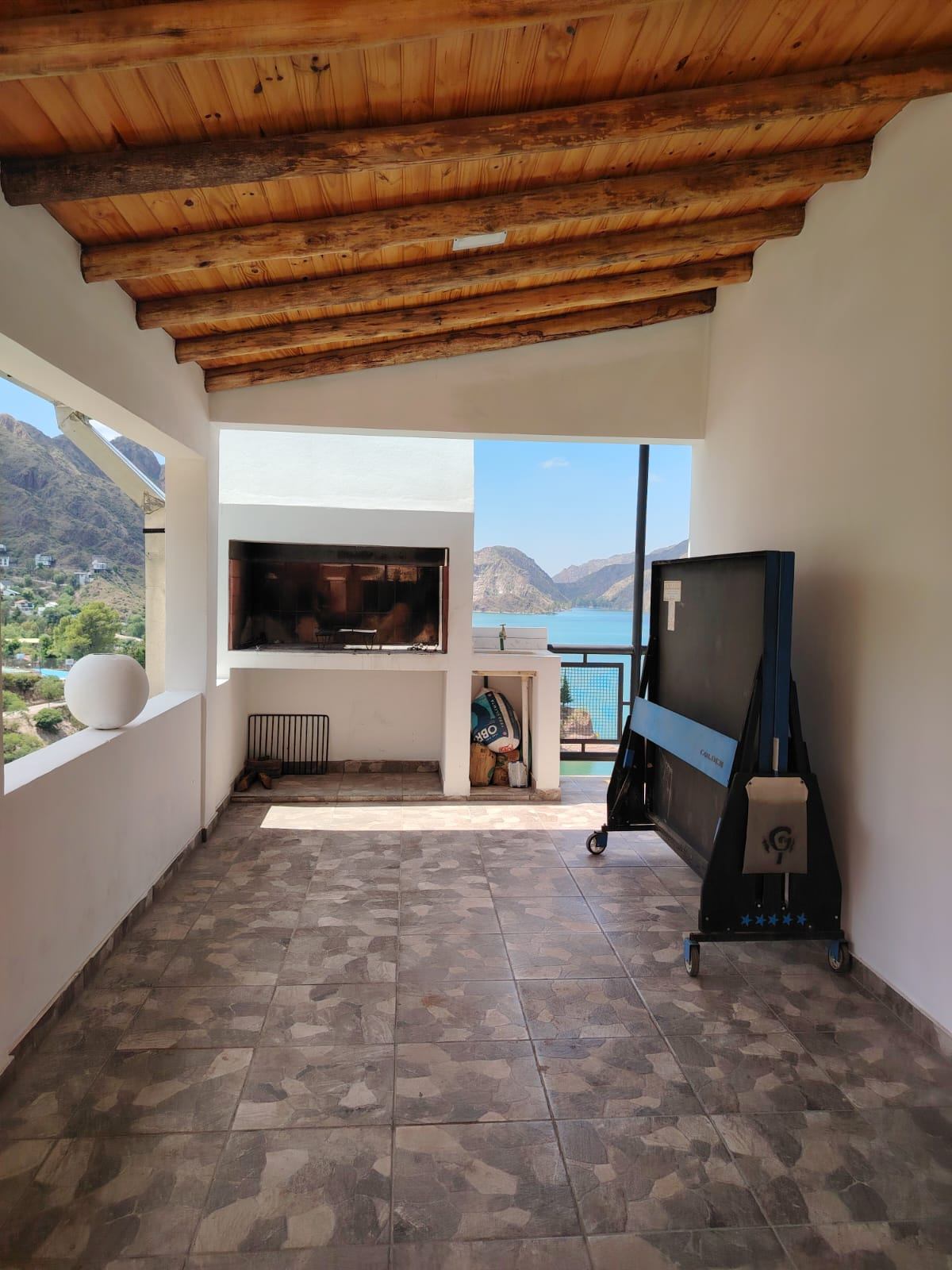 Casa en venta c/ cochera en Los Reyunos - foto 4