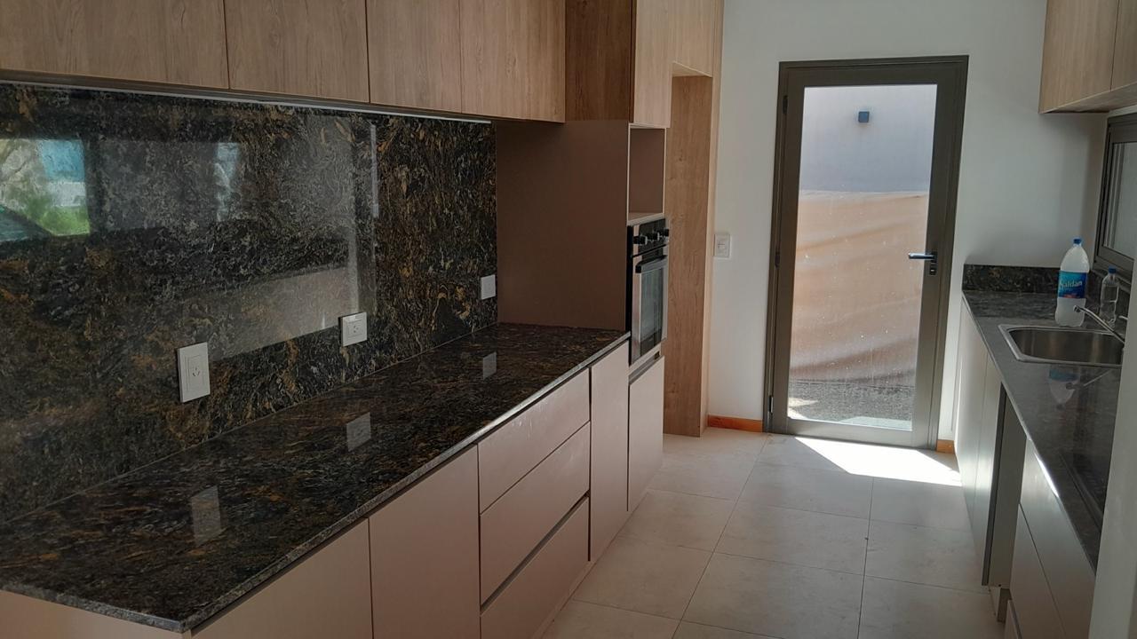 INKASA INMOBILIARIA - VENDE CASA EN BARRIO PRIVADO VALLE AGUARIBAY - foto 3