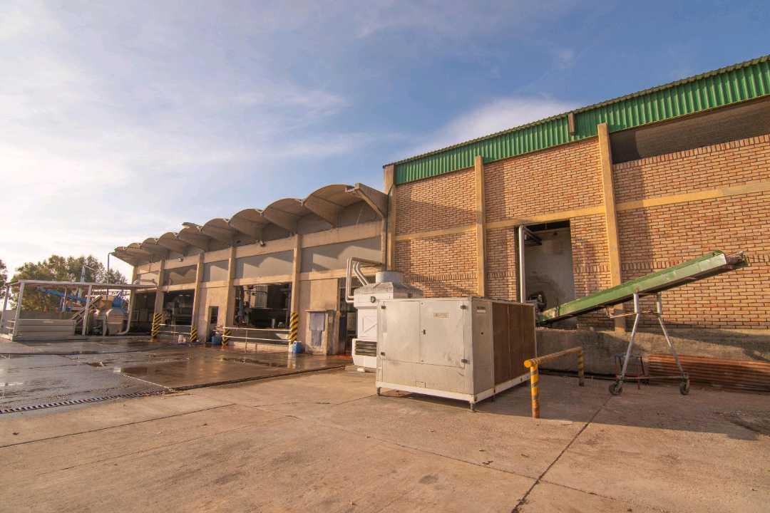 VENTA DE EXCLUSIVA BODEGA EN PRODUCIÓN- SAN MARTIN, MENDOZA - foto 3