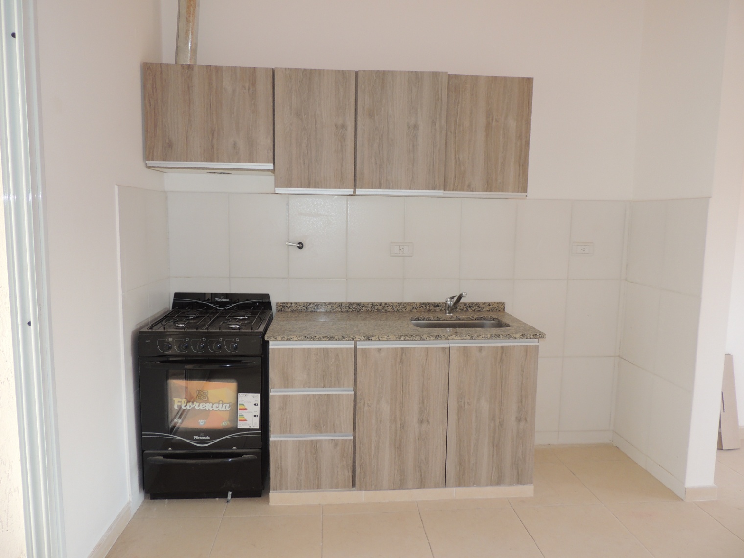 VENDO DEPTO 2 DORM + COCHERA GLLÉN - foto 4