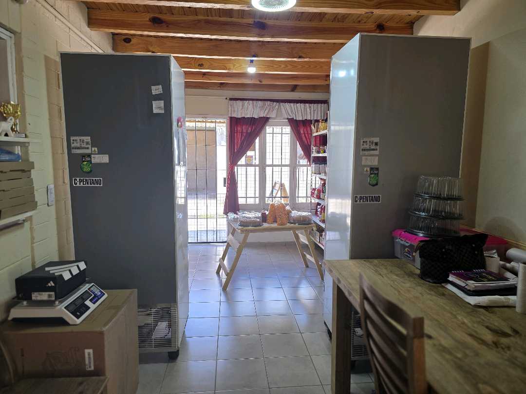 VENTA · CASA ·3 DORMITORIO · CARRODILLA · - foto 1