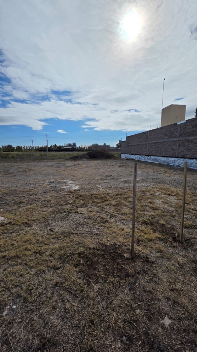 Terreno / Lote en venta de 334.91m2 ubicado en Lindos Pagos - foto 3