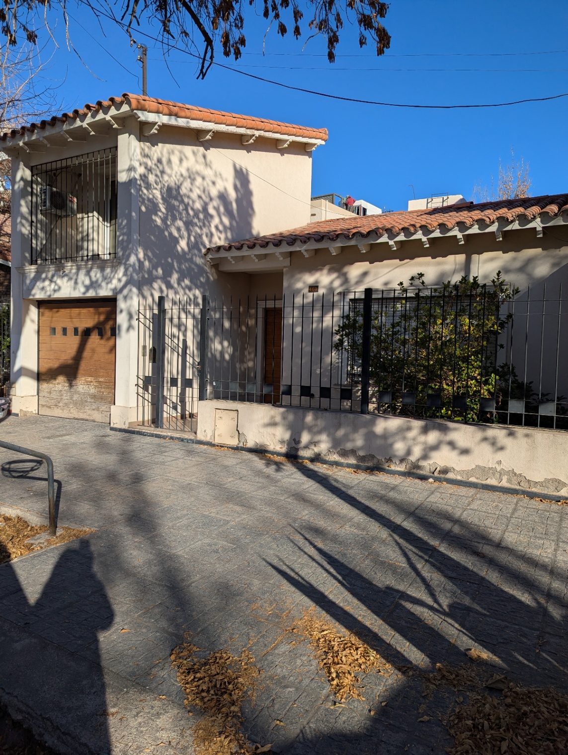 Casa en venta c/ cochera en Godoy Cruz - foto 1