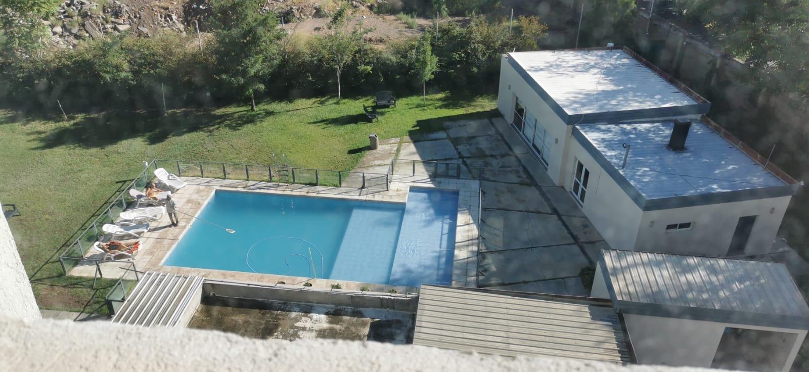 Departamento en alquiler c/ cochera en 4.ª Sección Área Fundacional - foto 1