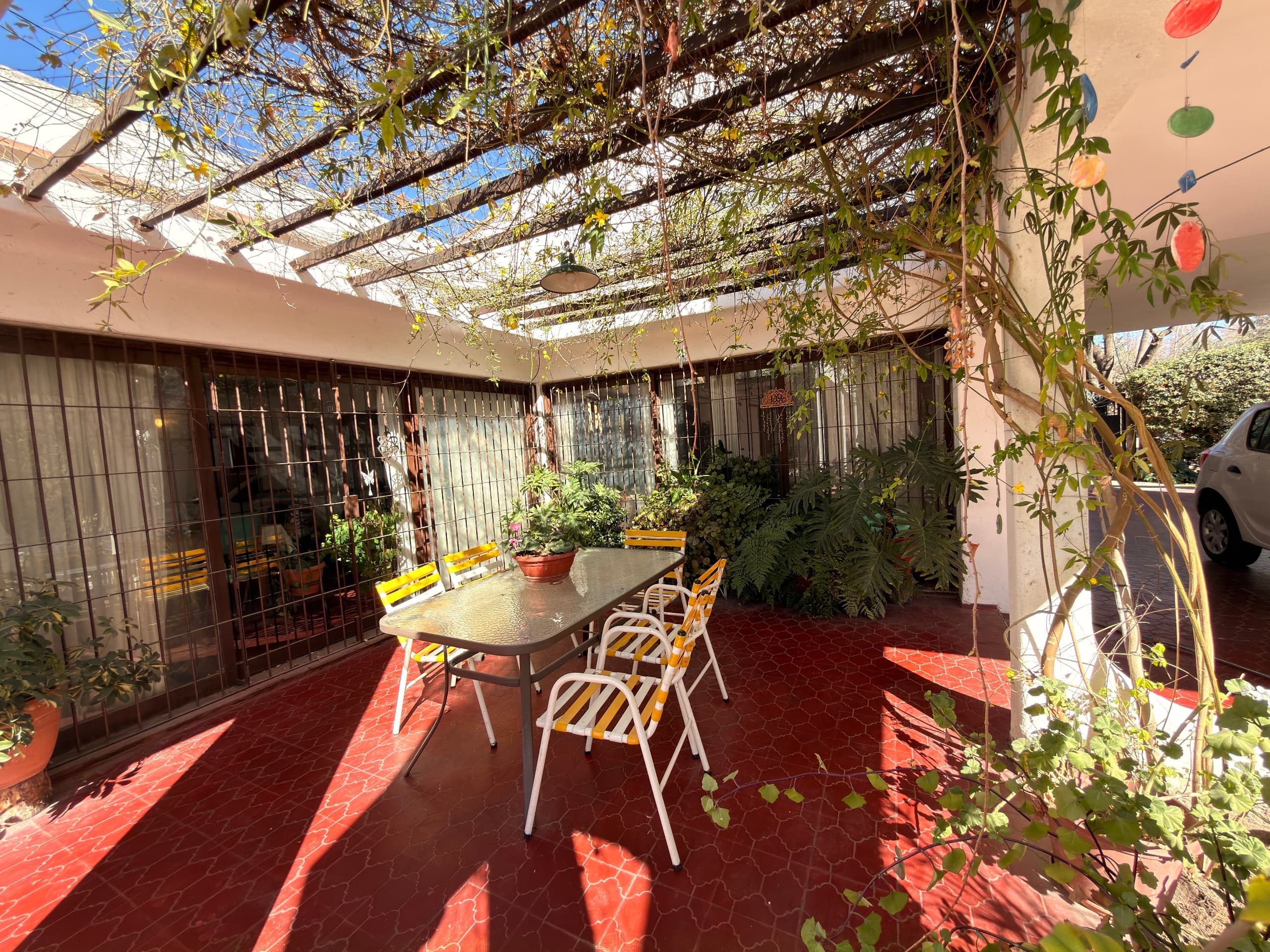 Casa en venta c/ cochera en Chacras de Coria - foto 3