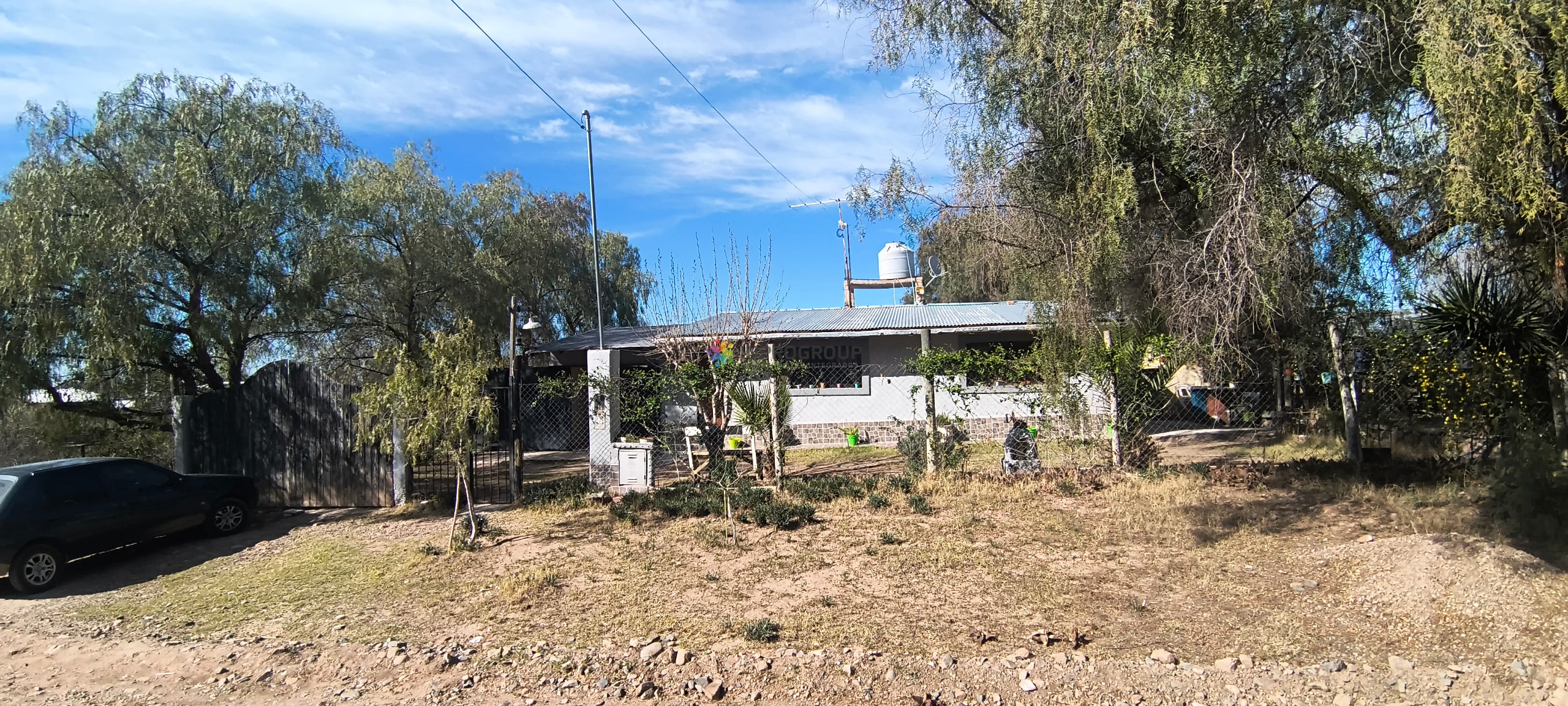 Casa en venta c/ cocheras y departaemnto en Luján de Cuyo - foto 3