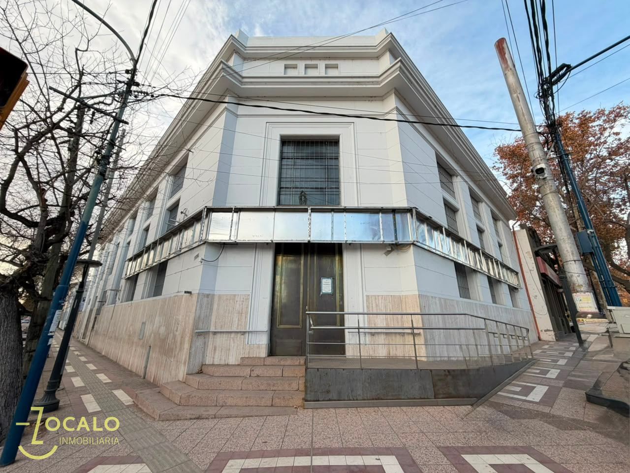 Imponente Local Comercial en Godoy Cruz - foto 1