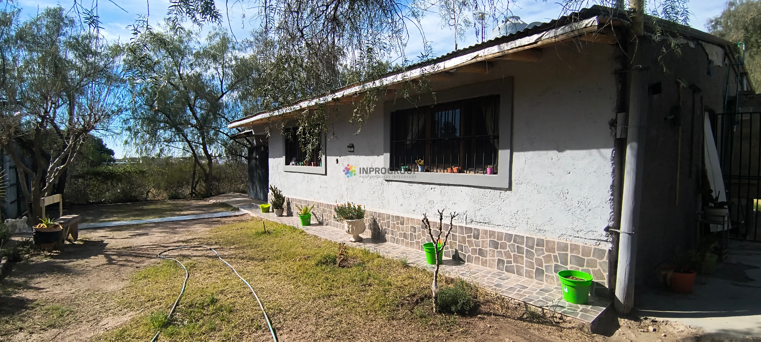 Casa en venta c/ cocheras y departaemnto en Luján de Cuyo - foto 1