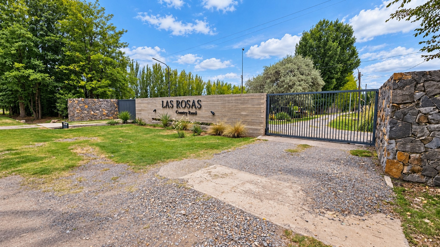 Terreno / Lote en venta de 2016.95m2 ubicado en Colonia Las Rosas - foto 2