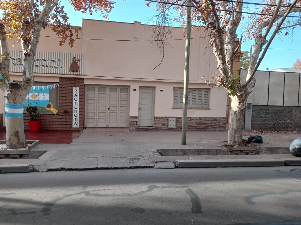 PROPIEDAD CÉNTRICA A LA VENTA EN CALLE BUENOS AIRES - foto 1