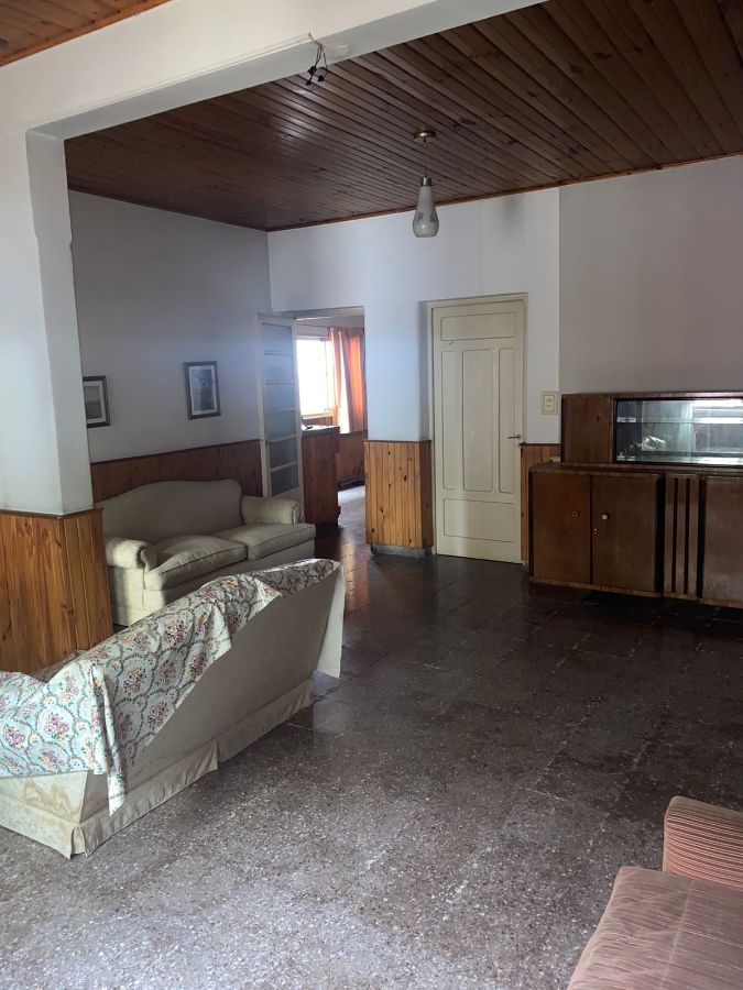 PROPIEDAD CÉNTRICA A LA VENTA EN CALLE BUENOS AIRES - foto 3