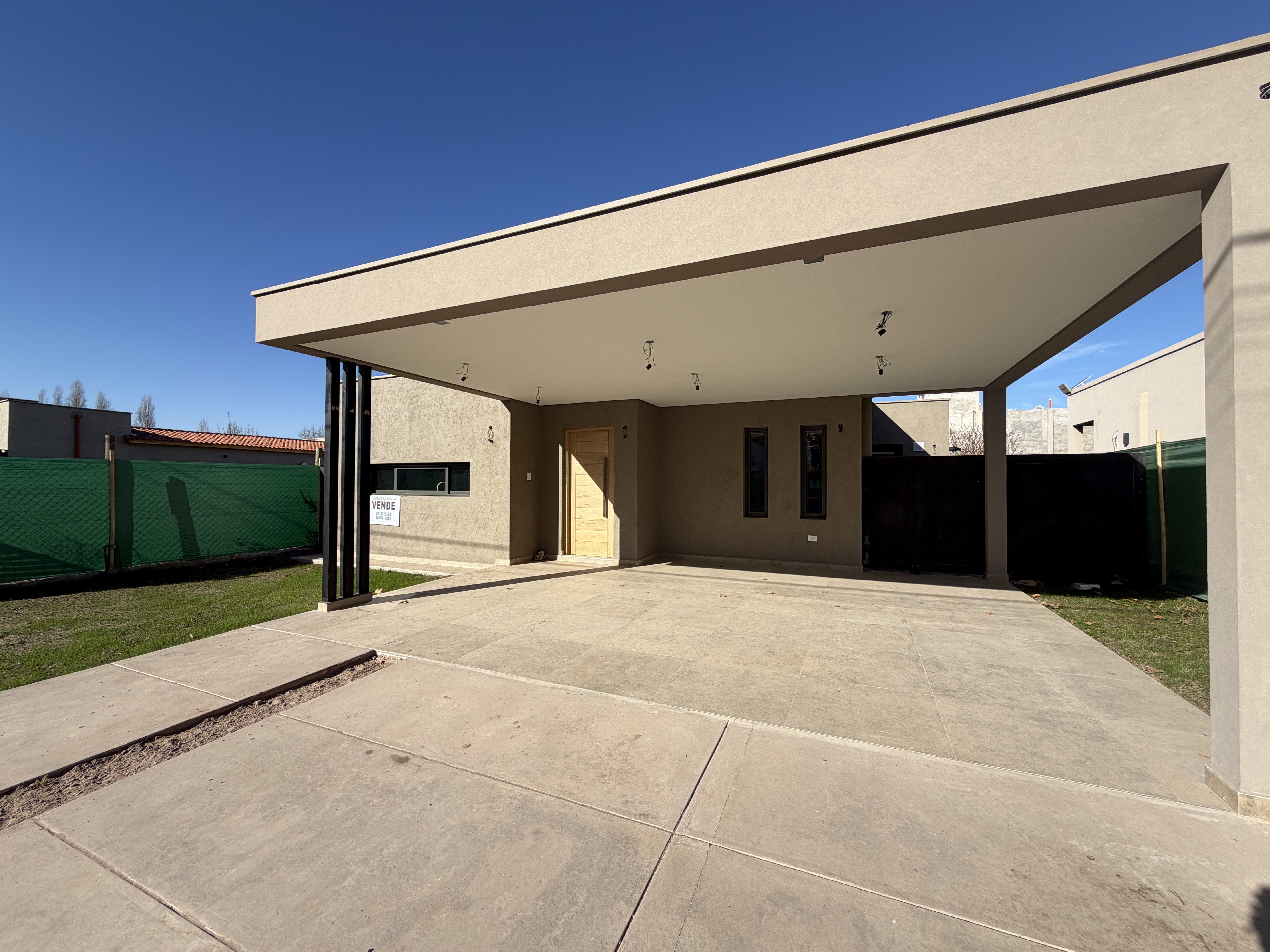 Venta casa 4 ambientes en Lujan de Cuyo - foto 2