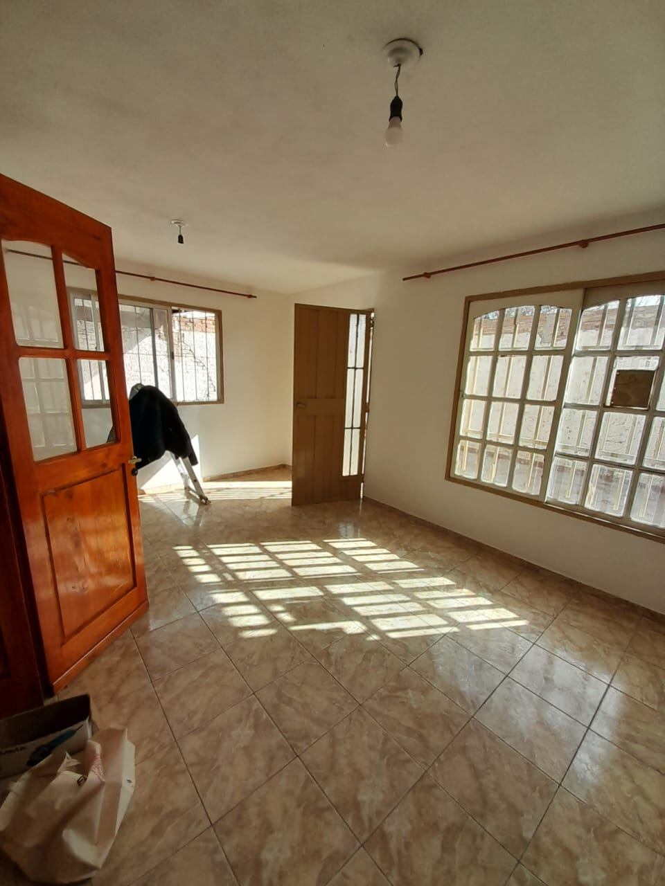 Casa en venta c/ cochera en Rodeo de la Cruz - foto 5