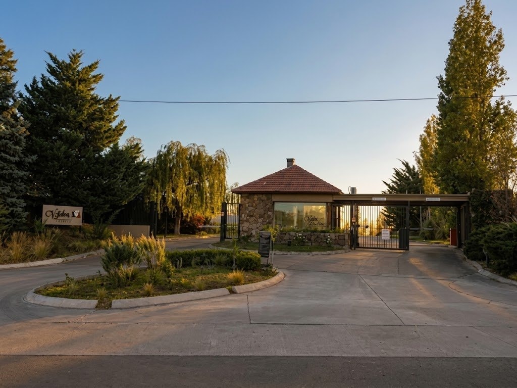 Terreno / Lote en venta de 1200m2 ubicado en Las Compuertas - foto 1