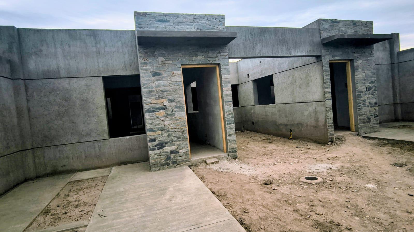 Casa en venta c/ cochera en Maipú - foto 1
