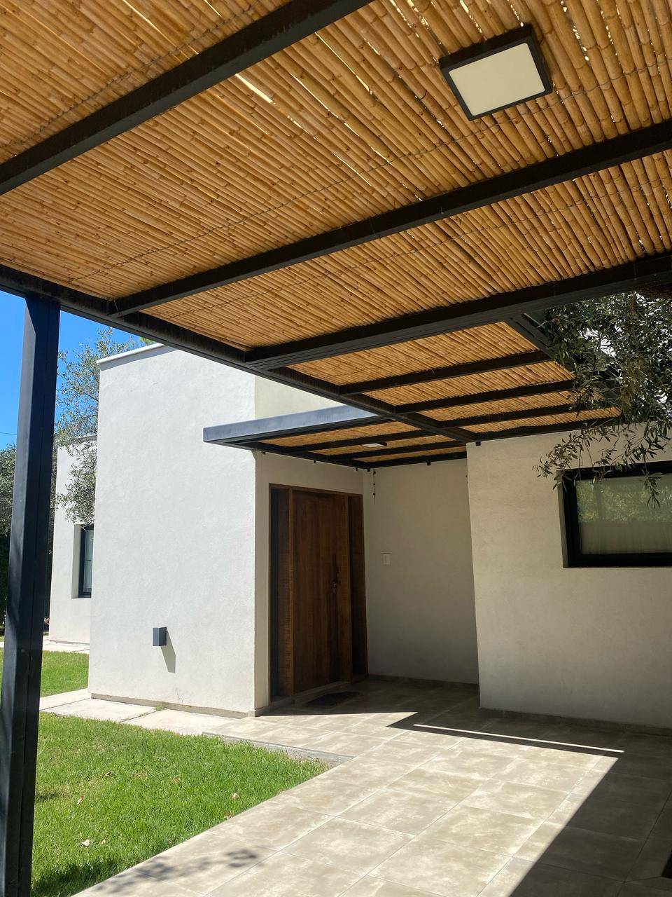 Casa en venta de tres dormitorios en Las Paredes, San Rafael - foto 2