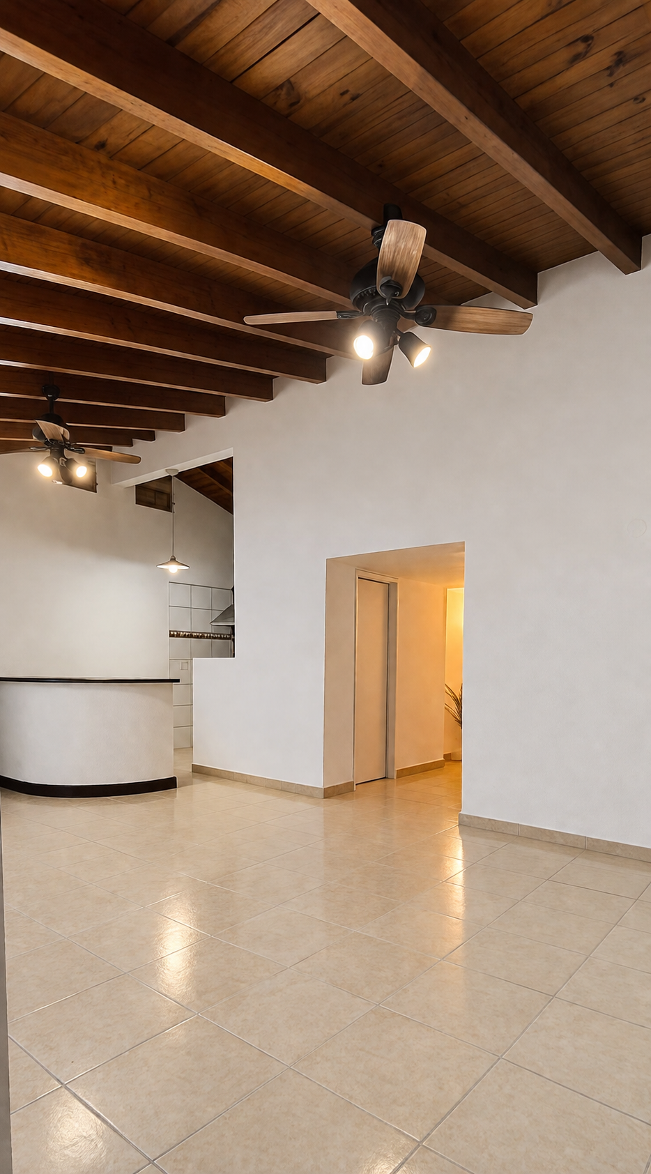 CASA + SALÓN COMERCIAL EN VENTA EN CHACRAS DE CORIA - foto 3