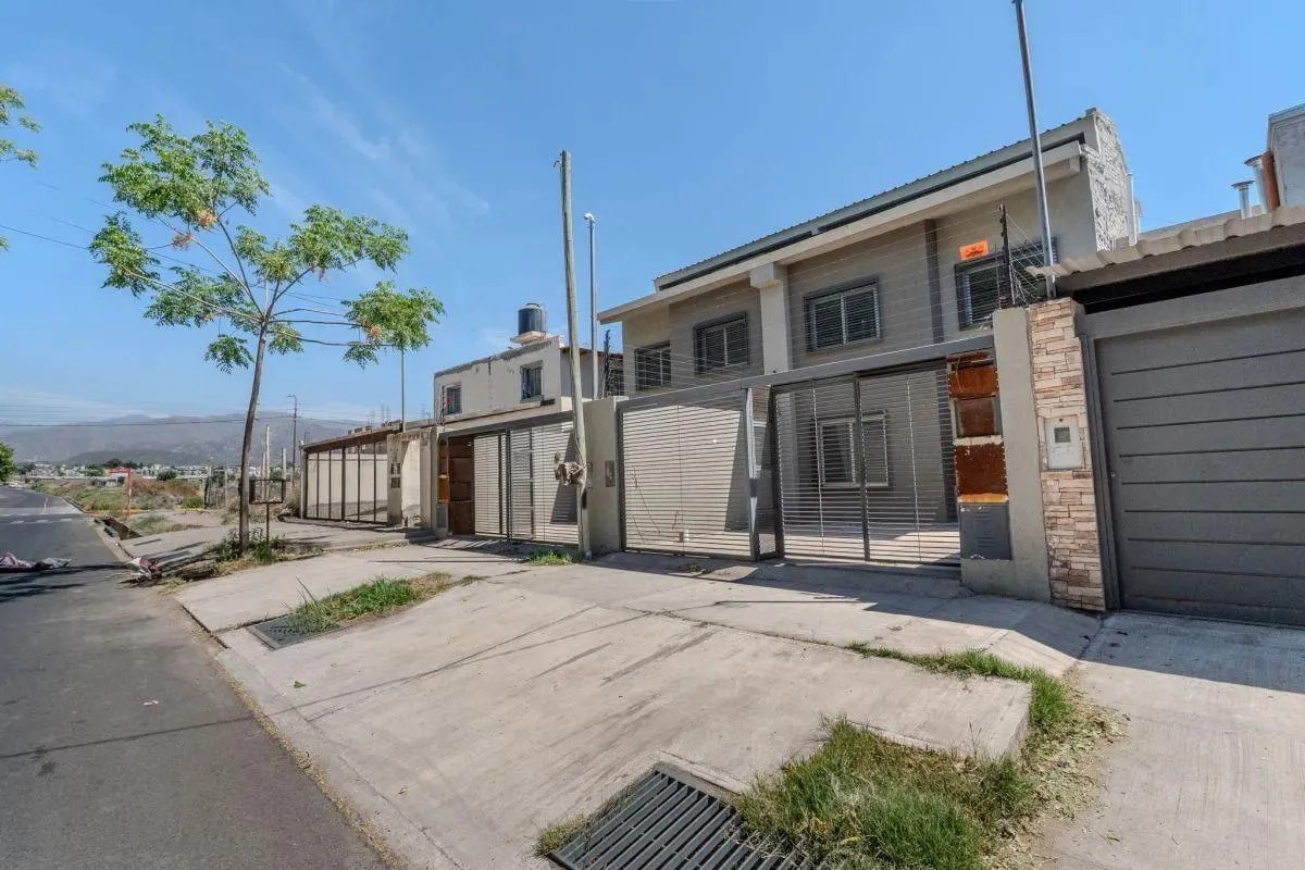 Triplex 164m² 3 Dormitorios 3 Baños | Patio Y Playroom - foto 1