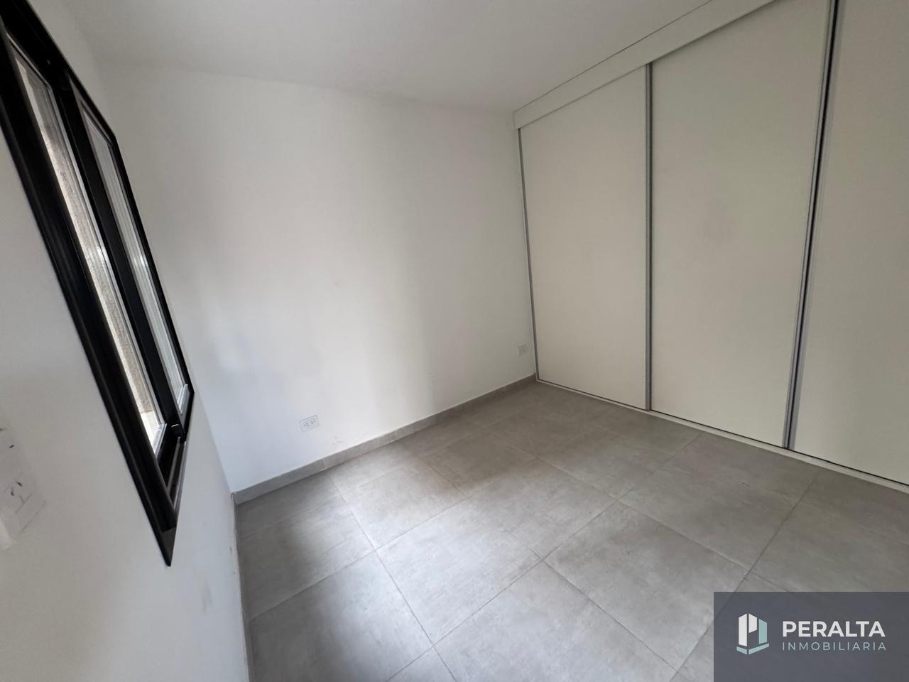 Departamento en venta c/ cochera en Dorrego - foto 2