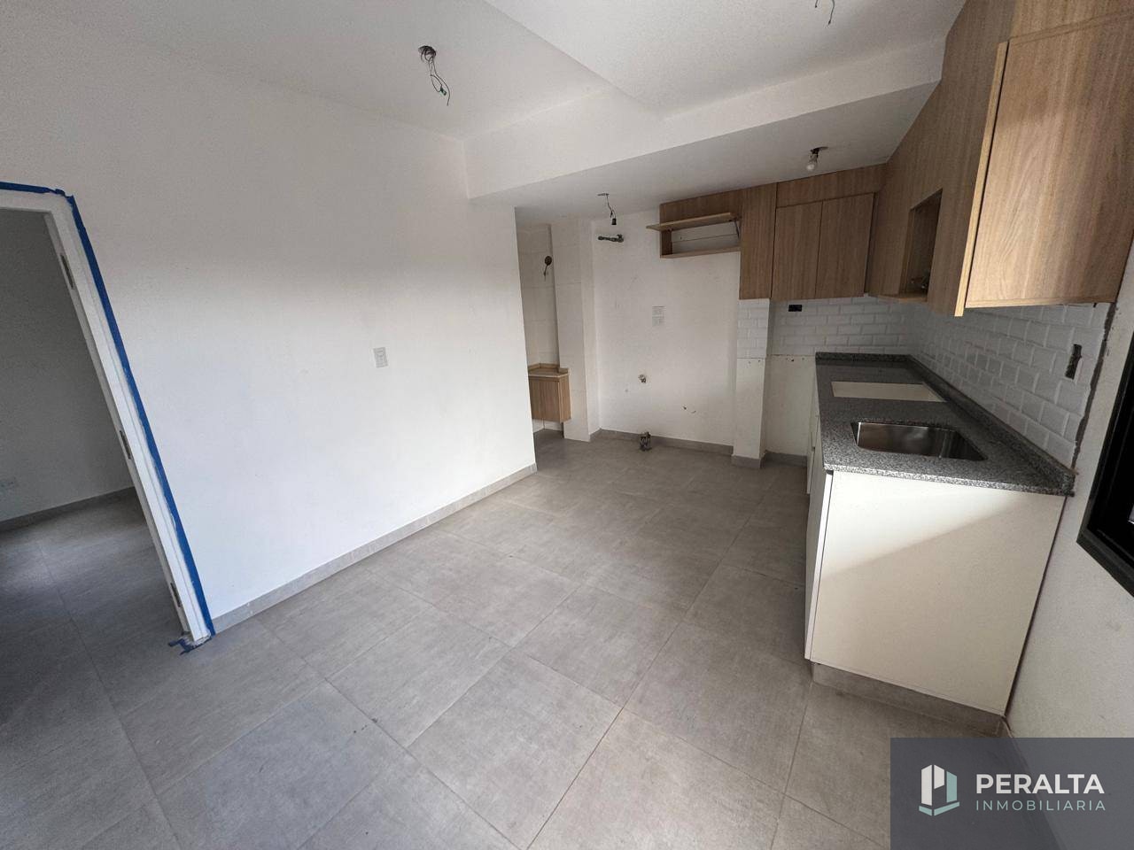 Departamento en venta c/ cochera en Dorrego - foto 1
