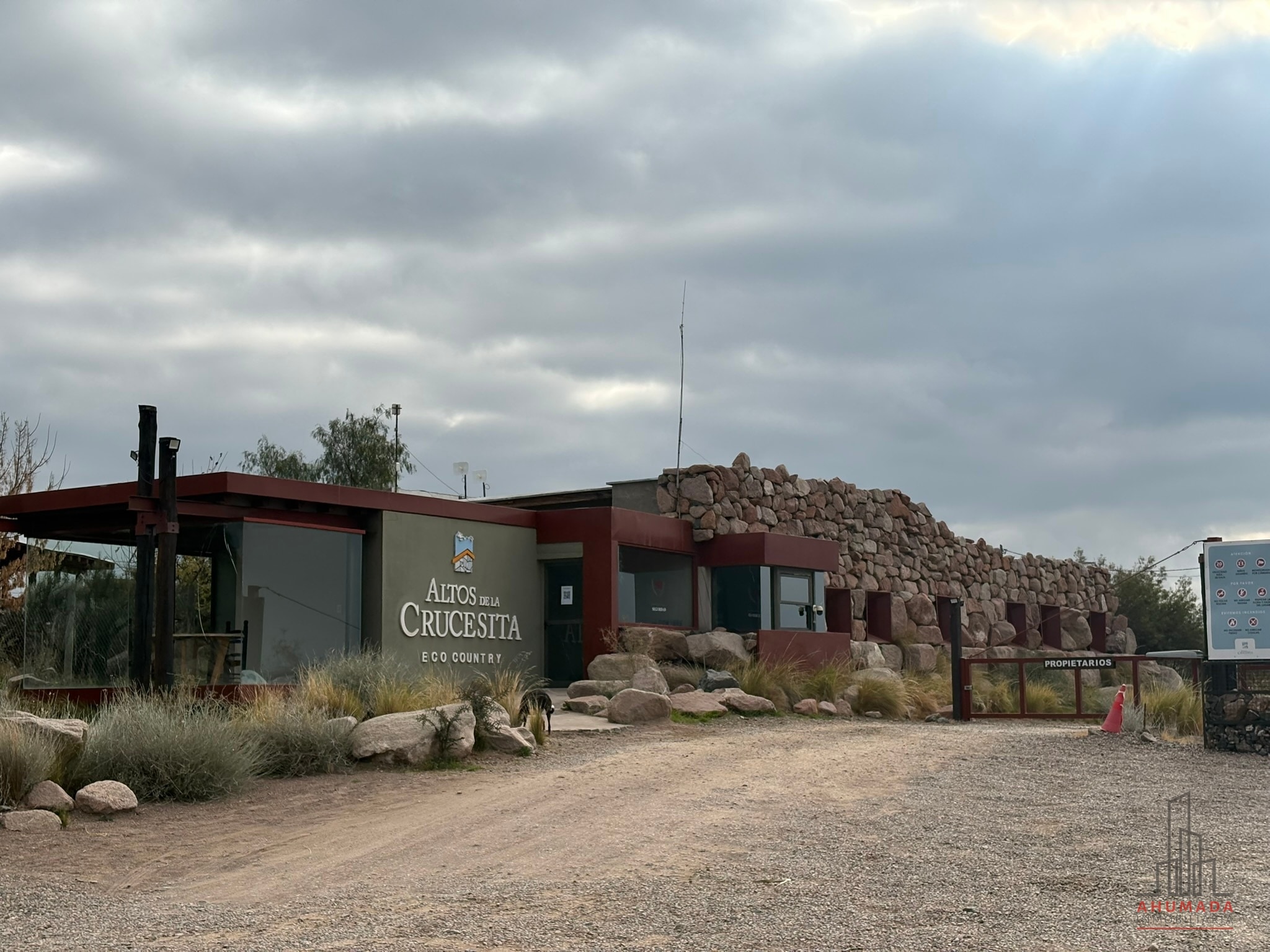 Lote en venta de 1860 m2 en Las compuertas, Luján de Cuyo - foto 2