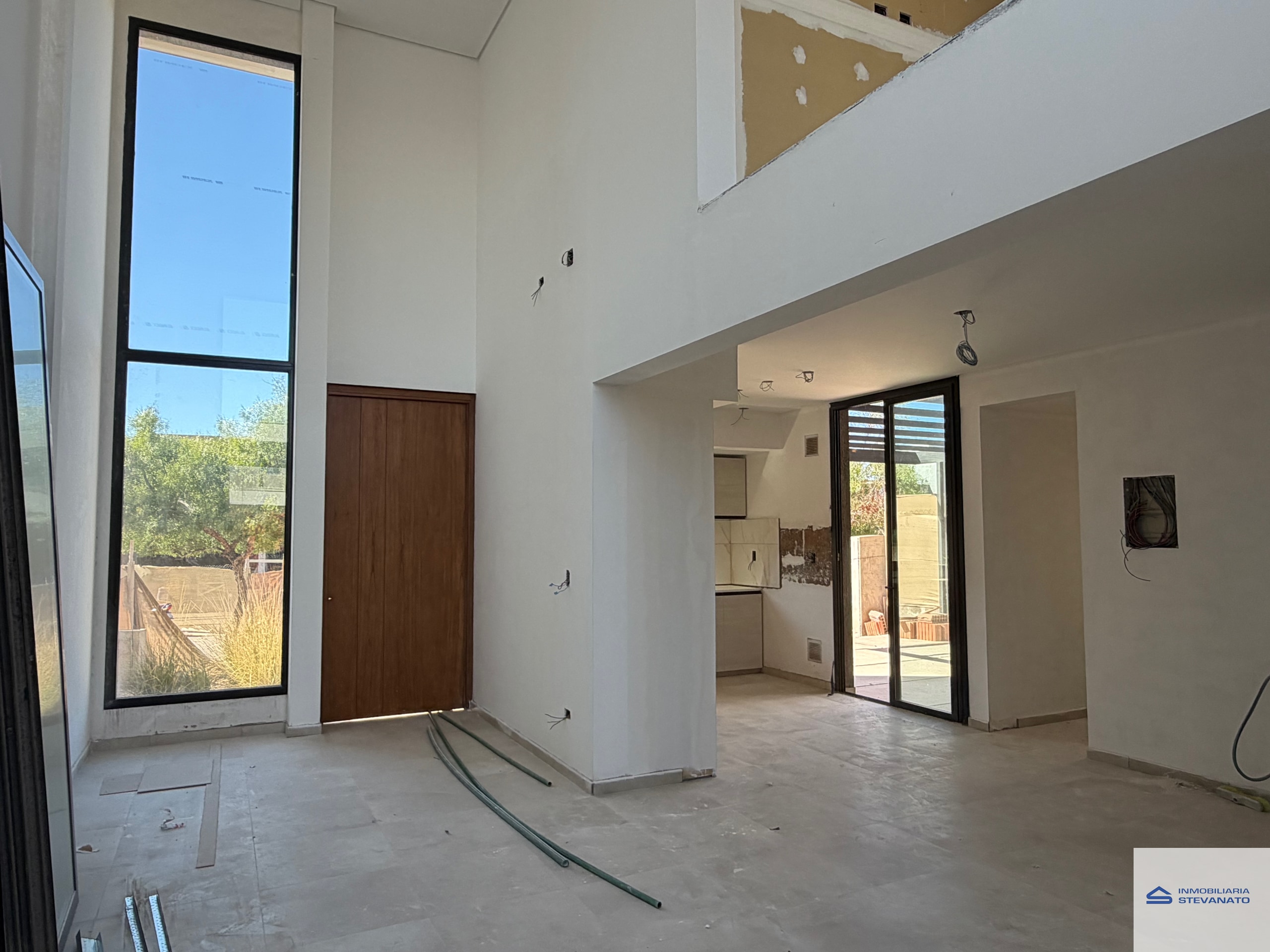 Casa en venta c/ cochera en Russell - foto 5