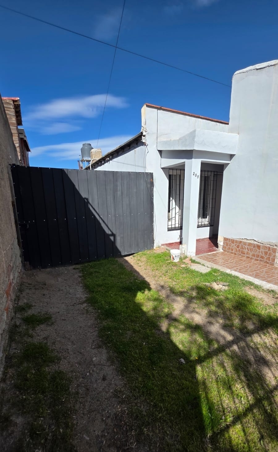Casa en venta c/ cochera en Tunuyán - foto 1