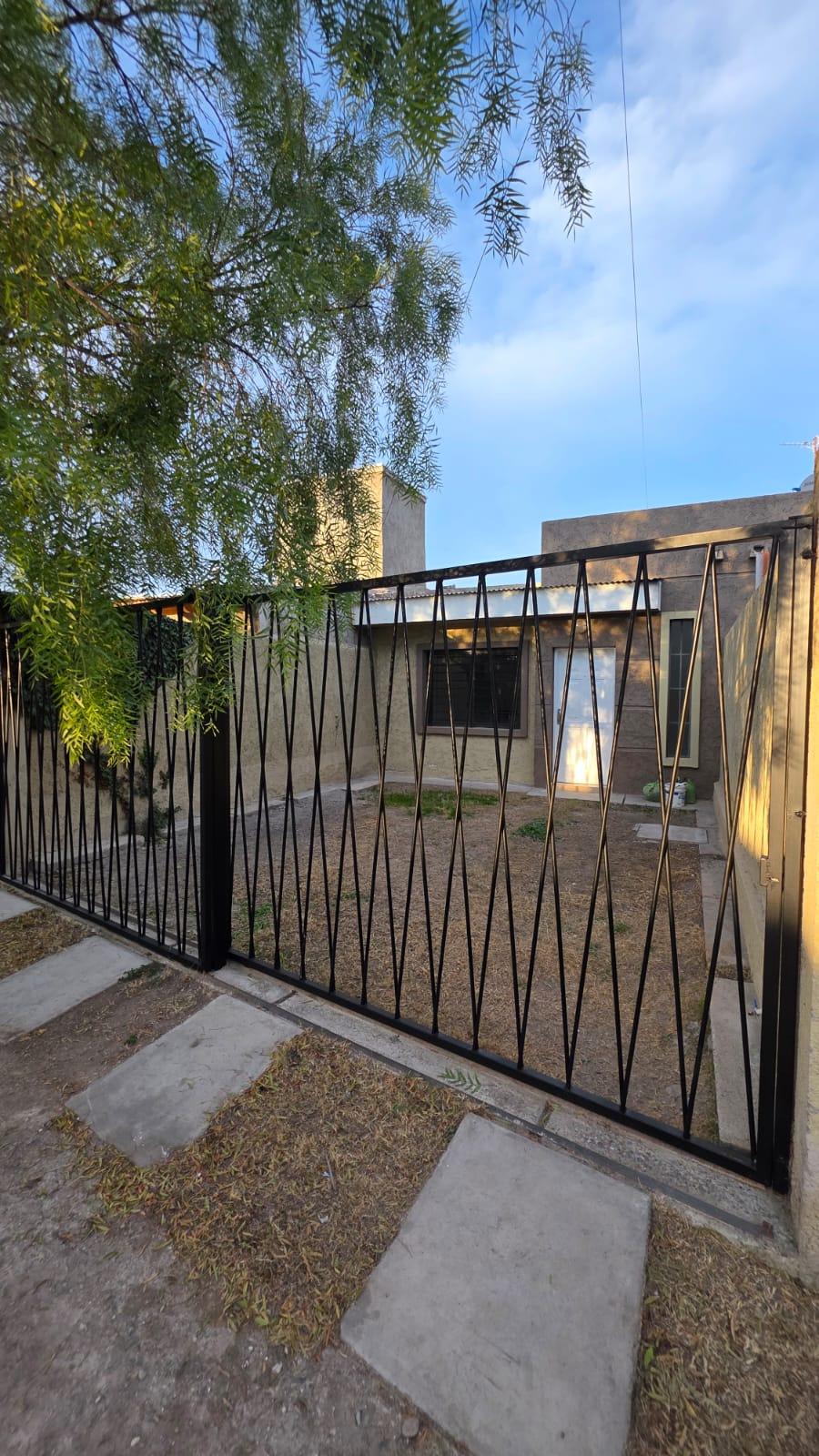Casa en venta c/ ingreso vehicular en Tunuyán - foto 3